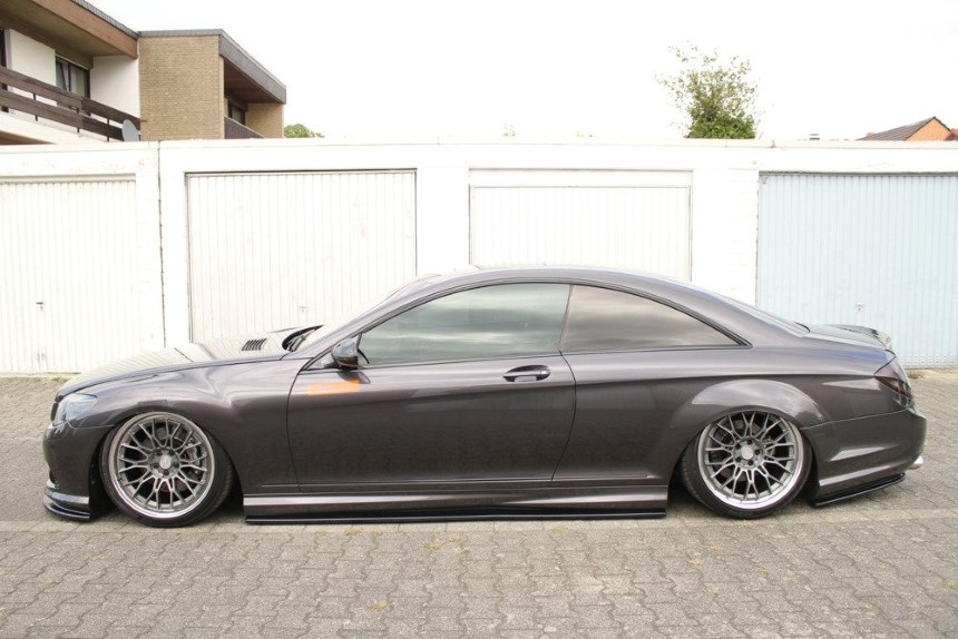 Achter zijskirts Mercedes CL 500 C216 Maxton Design glans zwart
