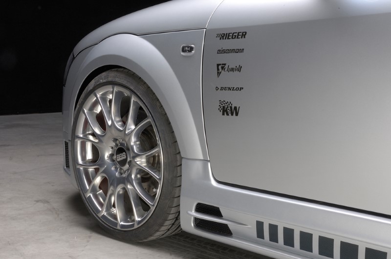 Sideskirts Audi TT with 2 schacht and 2 uitsnedes Rieger