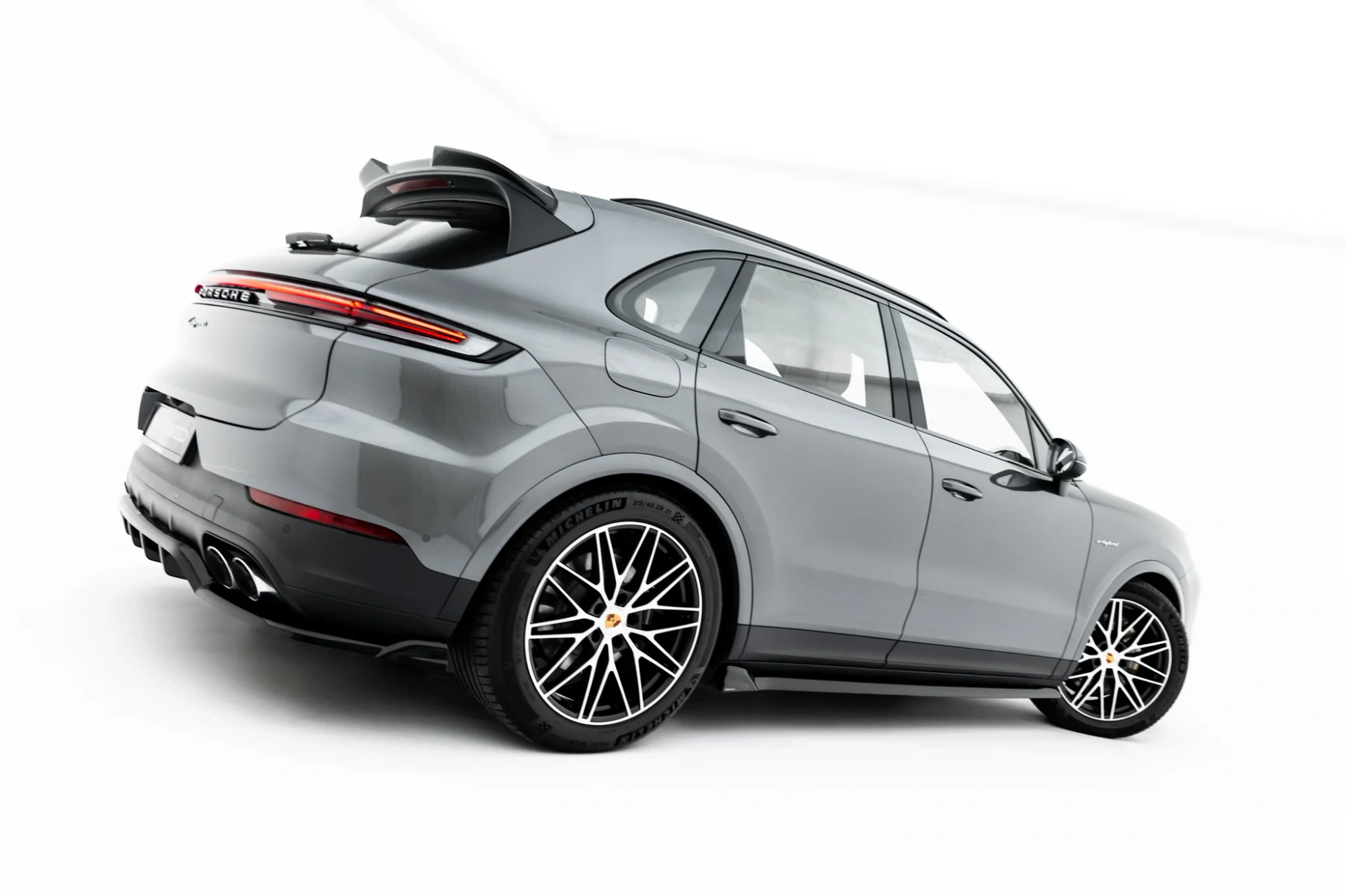 Zijskirts Porsche Cayenne MK3 SUV/Coupe Maxton Glans Zwart