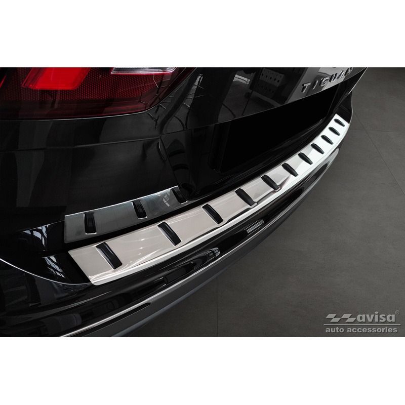 Stainless Steel Rear bumper protector  Volkswagen Tiguan II 2016-2020 & Facelift 2020-2024 'STRONG EDITION'