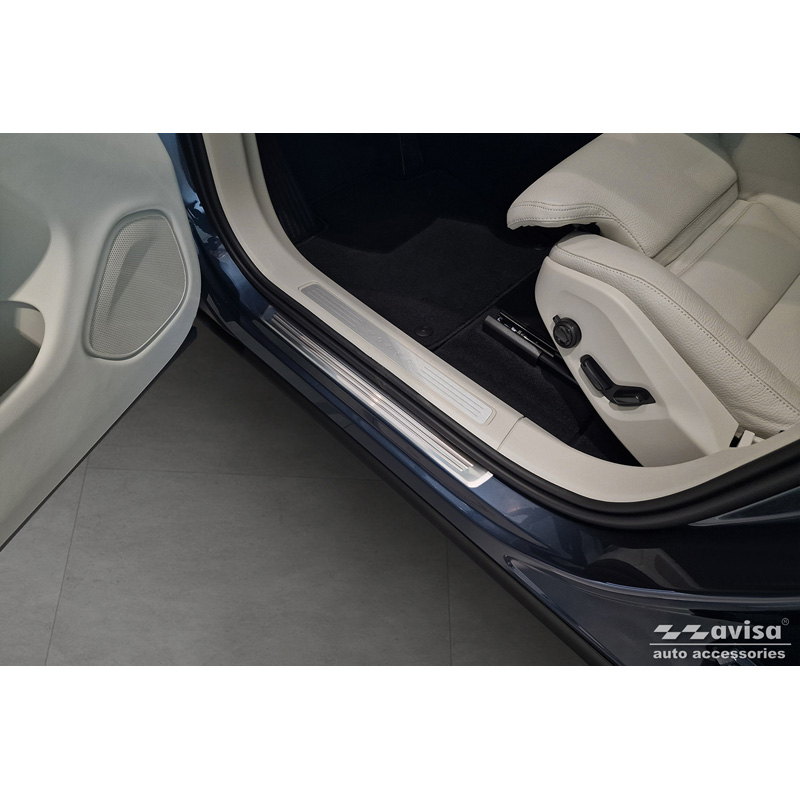 Inox door sill protectors  Volvo XC60 II 2017-2021 & FL 2021- incl. R-Design- - 'Lines' - 4-pieces
