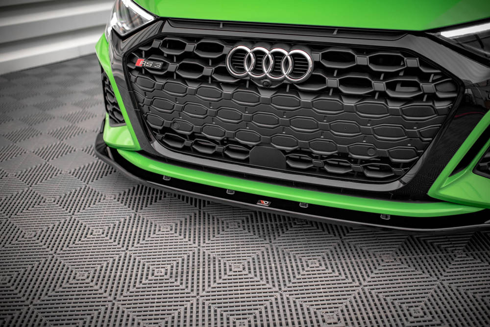 Voorspoiler V.2 Audi RS3 8Y Maxton Glans Zwart