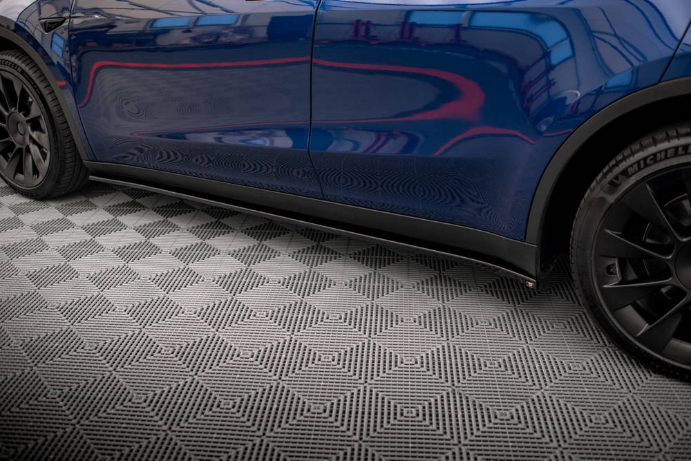 Zijskirts V.2 Tesla Model Y Maxton Glans Zwart