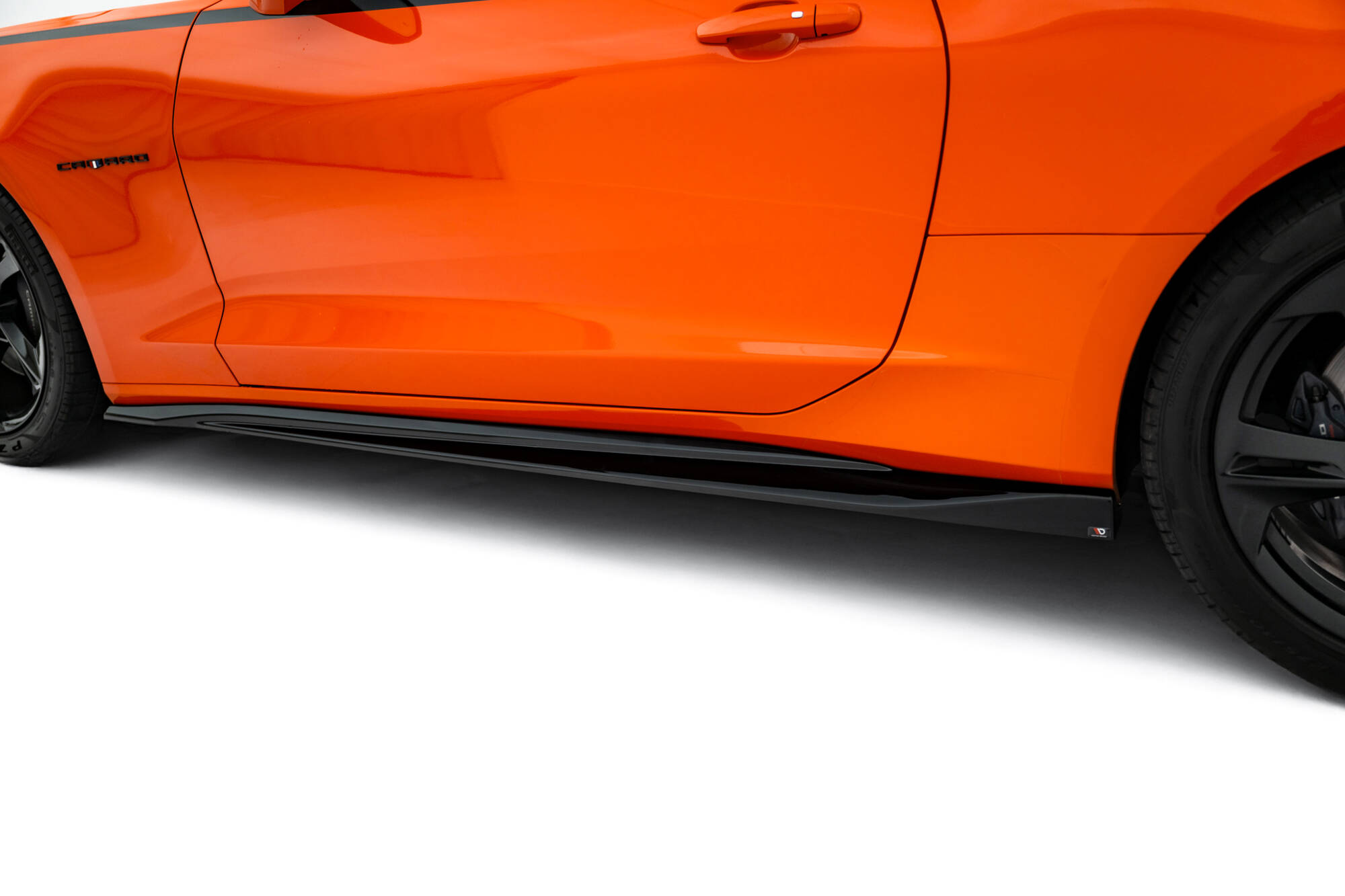 Zijskirts V.2 Chevrolet Camaro SS MK6 Facelift Maxton Glanzend zwart