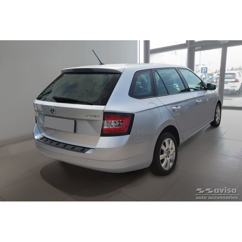 Zwart RVS Achterbumperprotector  Skoda Fabia III Combi 2014-2018 'STRONG EDITION'