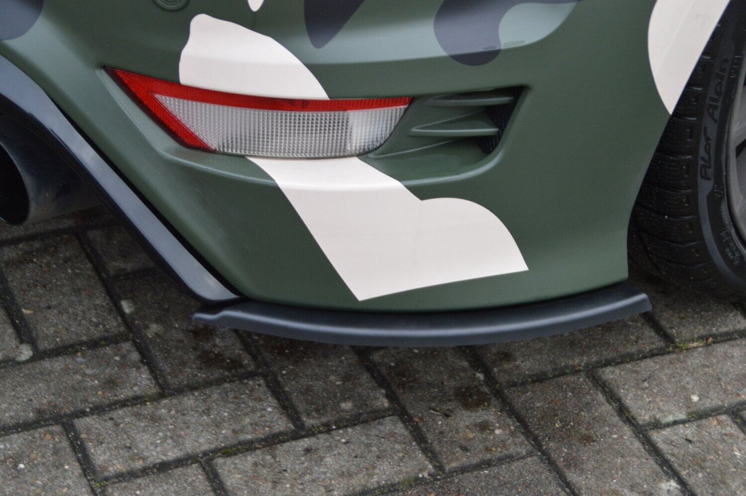 Spoilerhoeken zijdelen splitter Ford Focus 2 RS DA3 2009-2010
