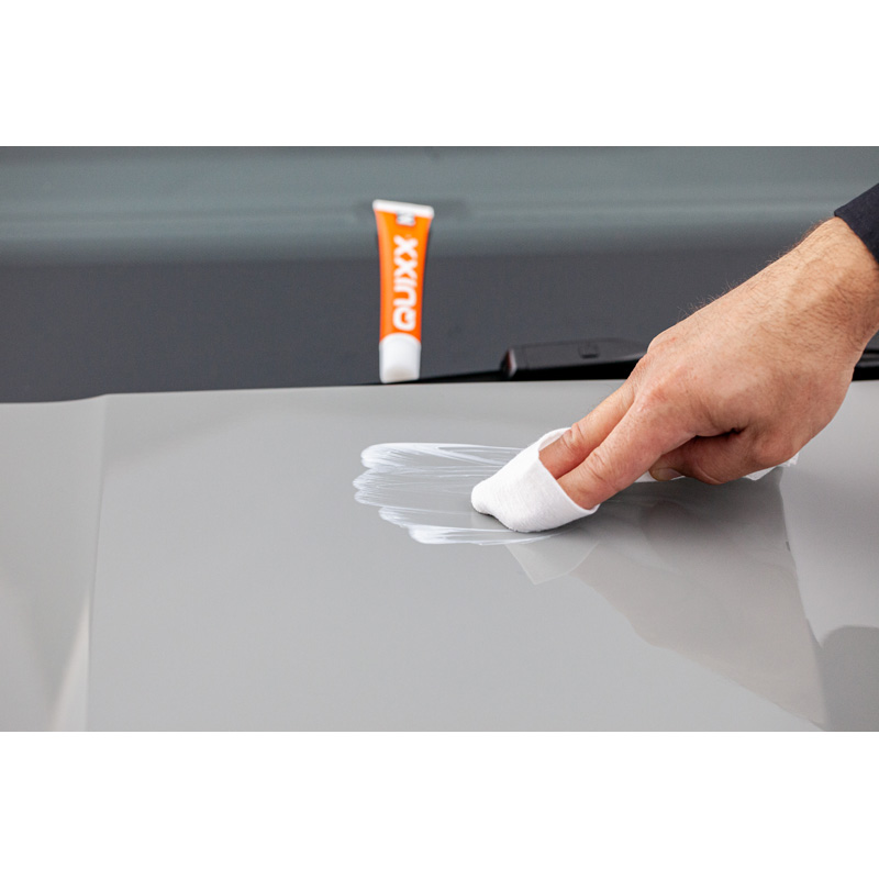 Quixx Scratch Remover (25g polish/25g finish/2 cloths/4 sandpaper)