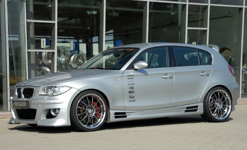 Sideskirts BMW E87 with 2 schacht and 2 uitsnedes Rieger