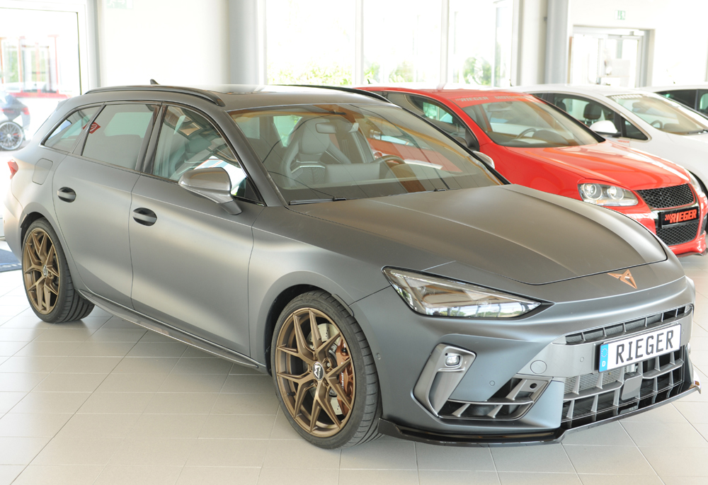 Voorspoiler voor Originele Cupra León KL (06.24-) glans zwart