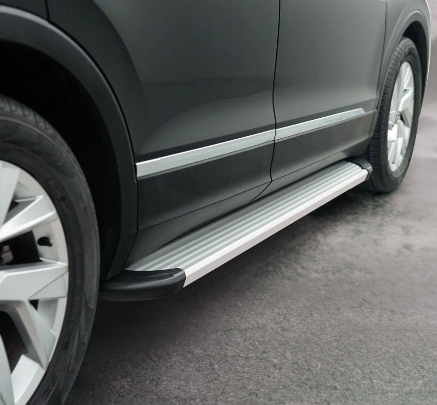 Treeplanken voor Dodge Nitro 06-12 aluminium grijs