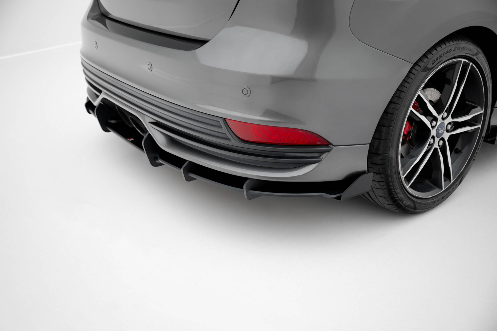 Street Pro Achter Diffuser + Flaps Ford Focus ST MK3 Facelift Maxton Glanzend zwart
