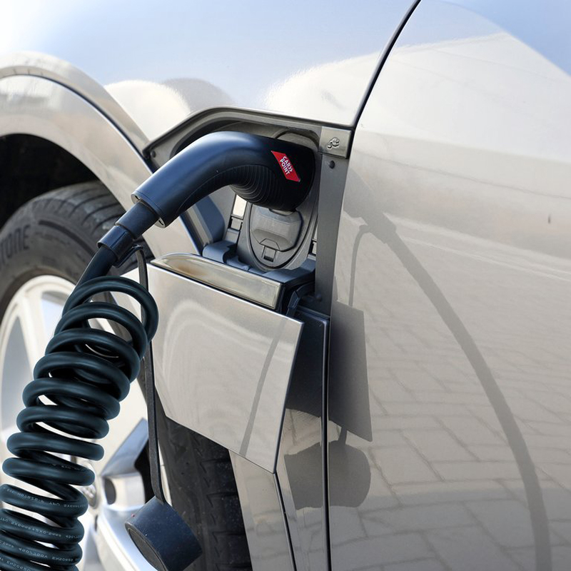 Câble de charge à spirale Carpoint pour véhicule électrique Type 2>2 16 AMP triphasé 6 mètres