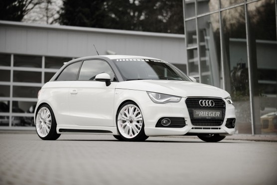 Rieger Zijskirts Audi A1 8X 2010- Carbon