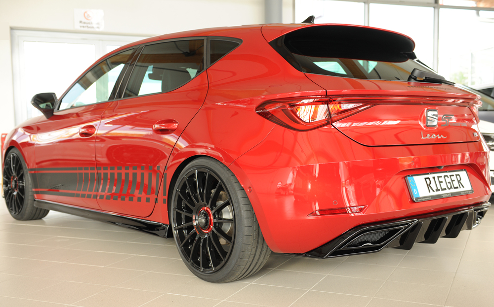 Zijskirts Seat Leon KL Rieger glans zwart