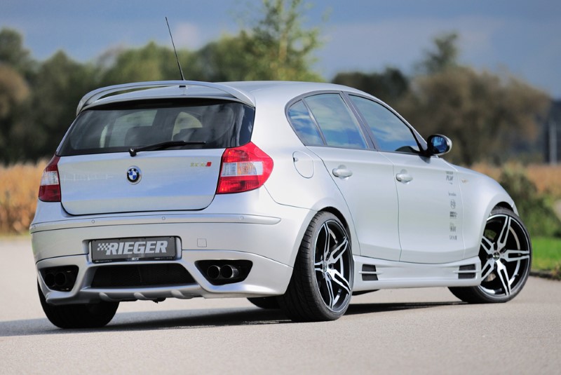 Sideskirts BMW E87 with 2 schacht and 2 uitsnedes Rieger