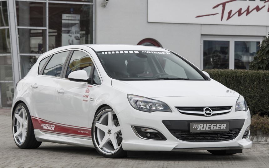 Spoilerzwaard Opel Astra J Rieger facelift carbon-look