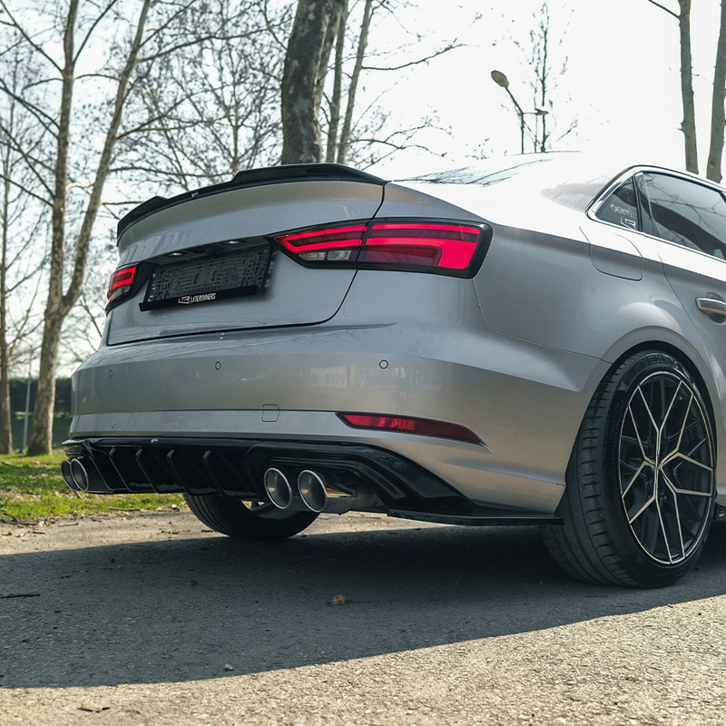 Oneway Complete body kit  Audi A3 (8V) Sedan Facelift 2016-2020 (double exhaust L/R) - Gloss black