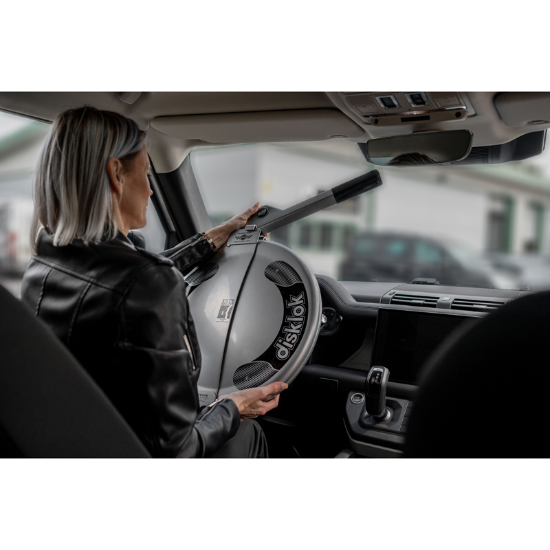 Disklok Steering Wheel Lock 'Gold Edition' - Size Small - 35-39cm - Silver - SCM MP-03 approved