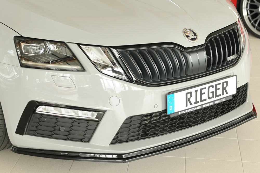Voorspoiler Skoda Octavia RS 5E Rieger Glans Zwart