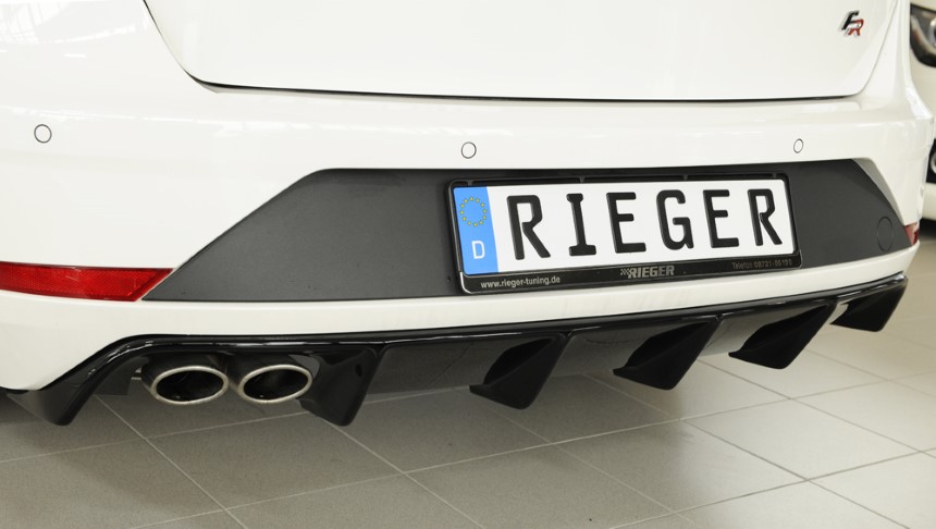 Diffuser Seat Leon FR (5F) orig. trekhaak Rieger dubbele uitlaat links glans zwart