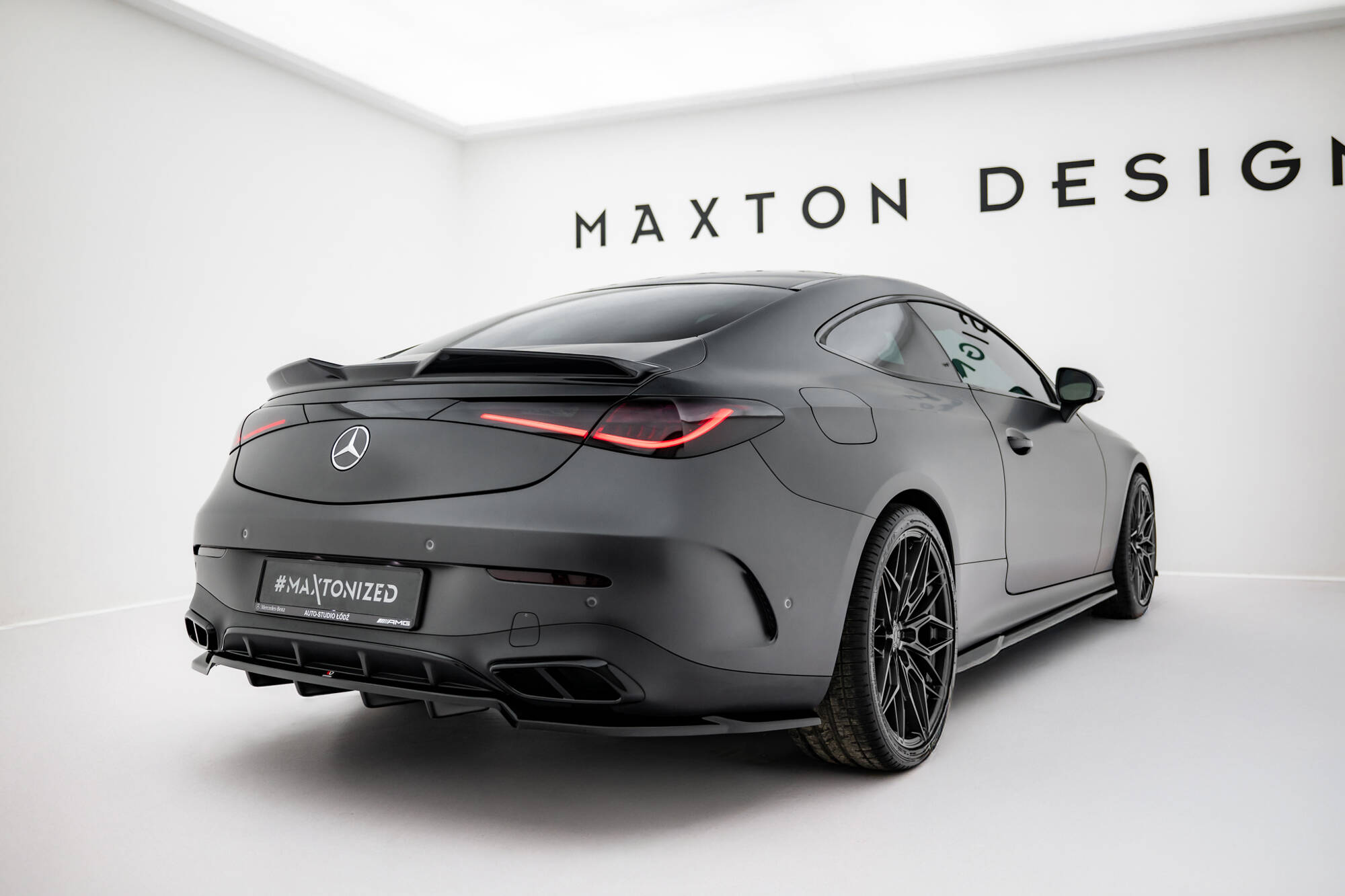 Achter Diffuser Mercedes-Benz CLE AMG-Line C236 Maxton Glanzend zwart