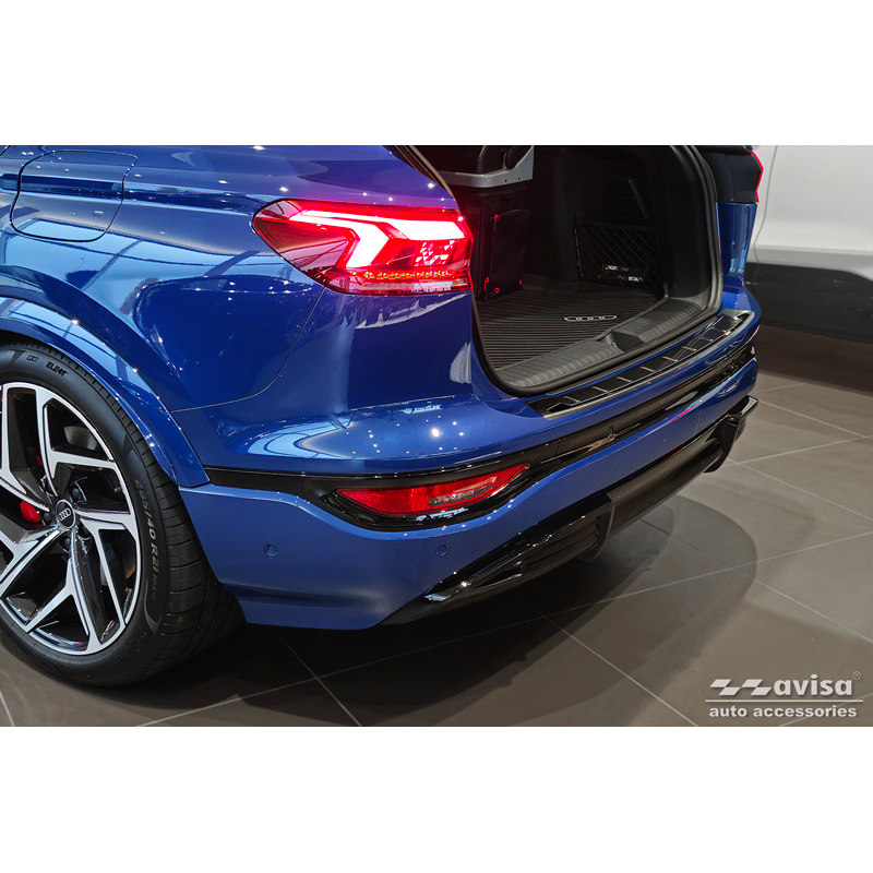 Avisa Black Stainless Steel Rear bumper protector  Audi Q6 e-tron (GFB) 2024- 'Shadow Premium'