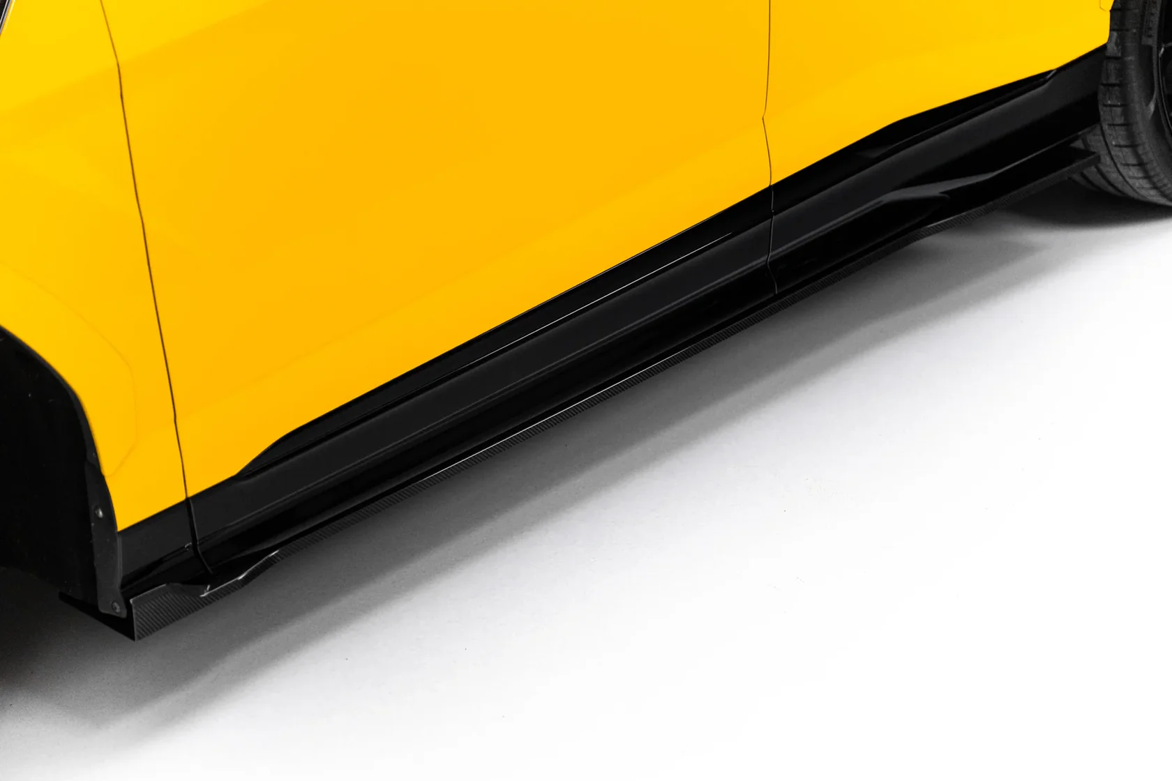 Lamborghini Urus Mk 1 Zijskirts Carbon Fiber