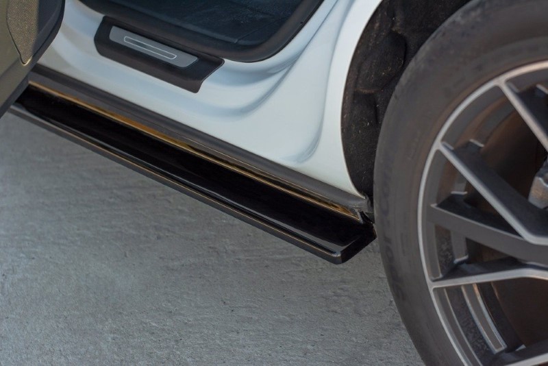 Zijskirts Audi Q8 S-Line / SQ8 Maxton Glans Zwart