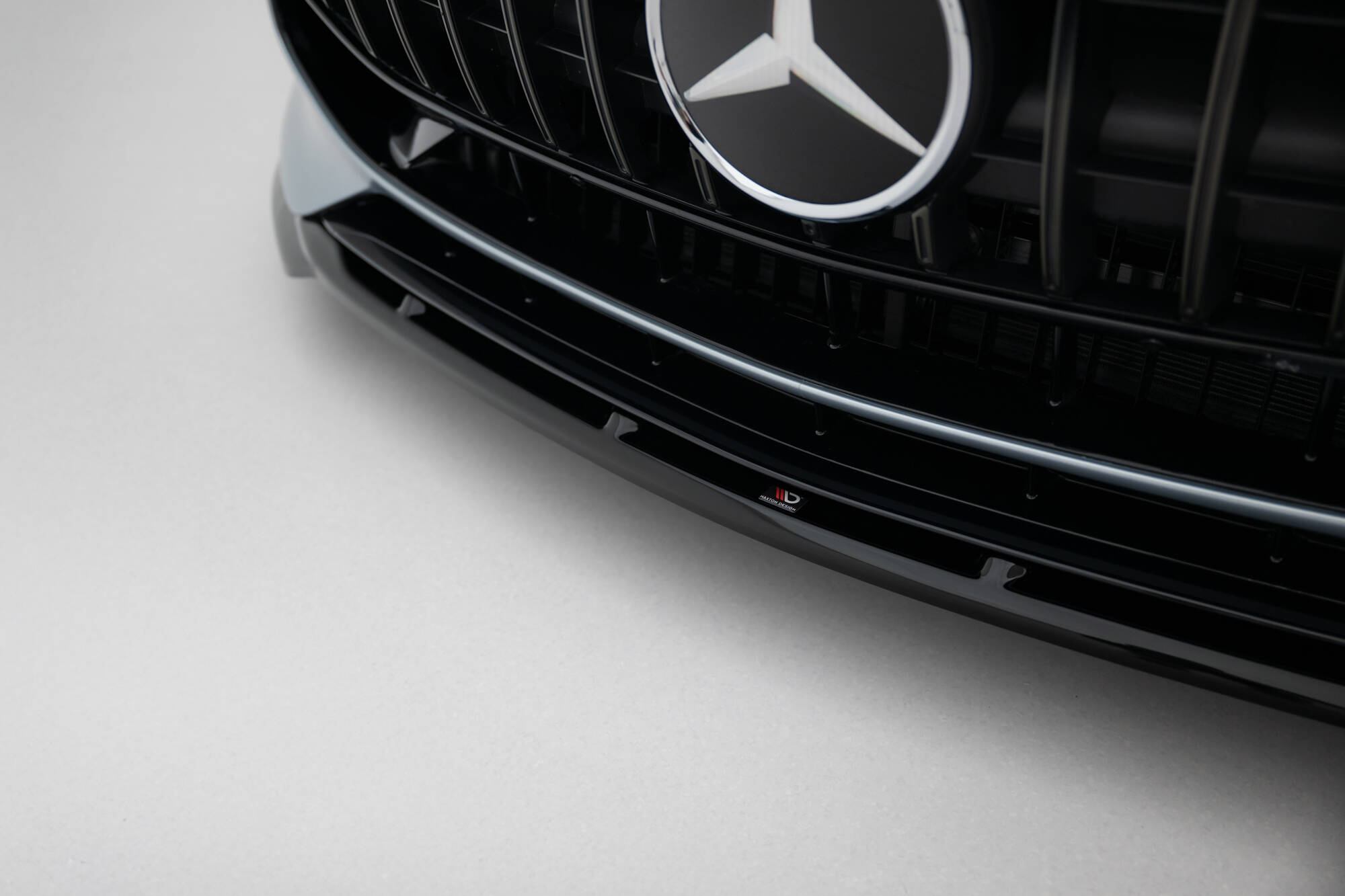 Voorspoiler V.2 Mercedes-AMG GT 63 C192 Maxton Glanzend zwart