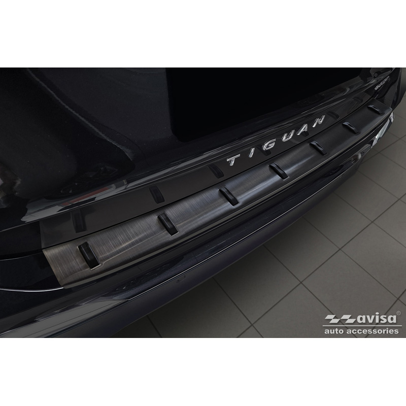 Black Stainless Steel Rear bumper protector  Volkswagen Tiguan III (CT1) 2024- 'STRONG EDITION'