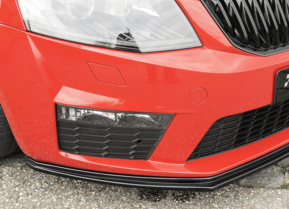 Voorspoiler Skoda Octavia RS 5E 2013-2017 Zwart Glans Rieger