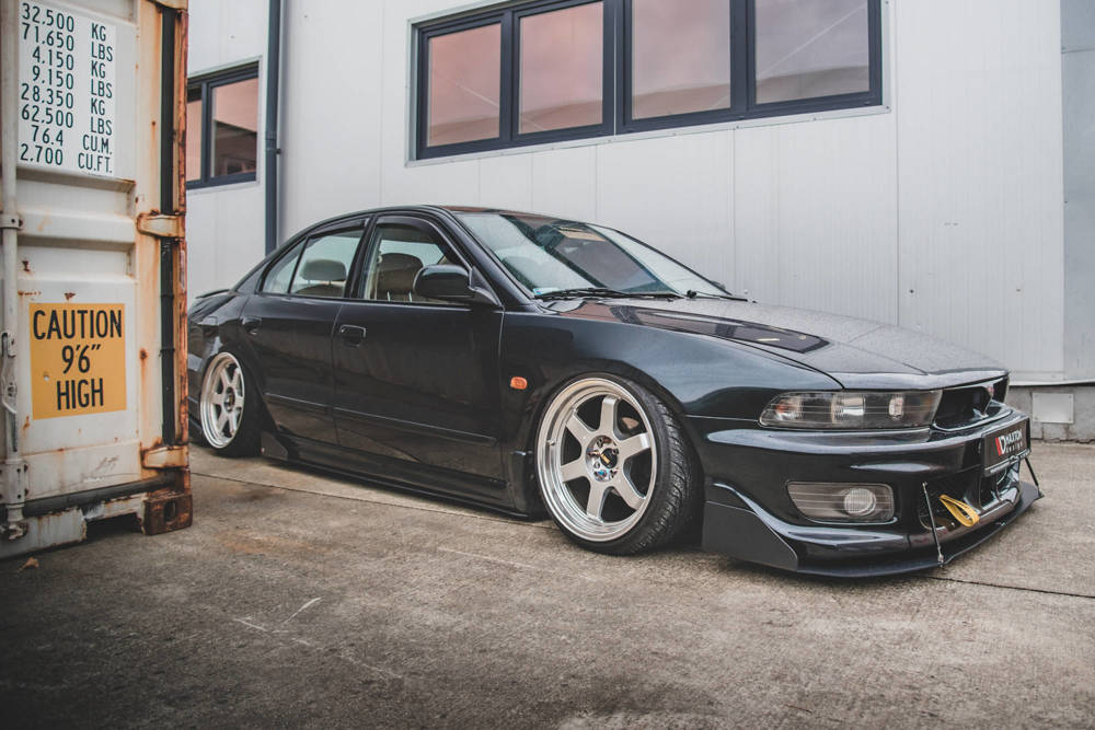 Zijskirts Race Mitsubishi Galant Avance Mk8