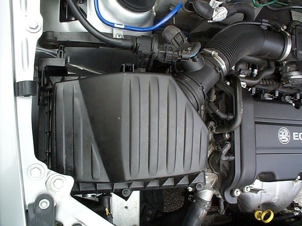 Pipercross Opel Corsa C 1.2 16v 10/00-inc Twinport Standard Luch