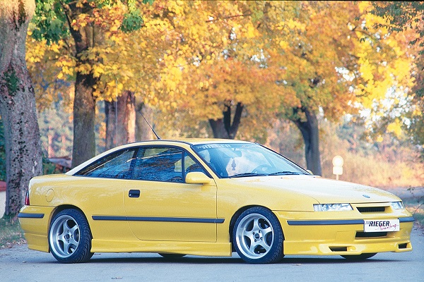 Zijskirts Opel Calibra Polyester Rieger