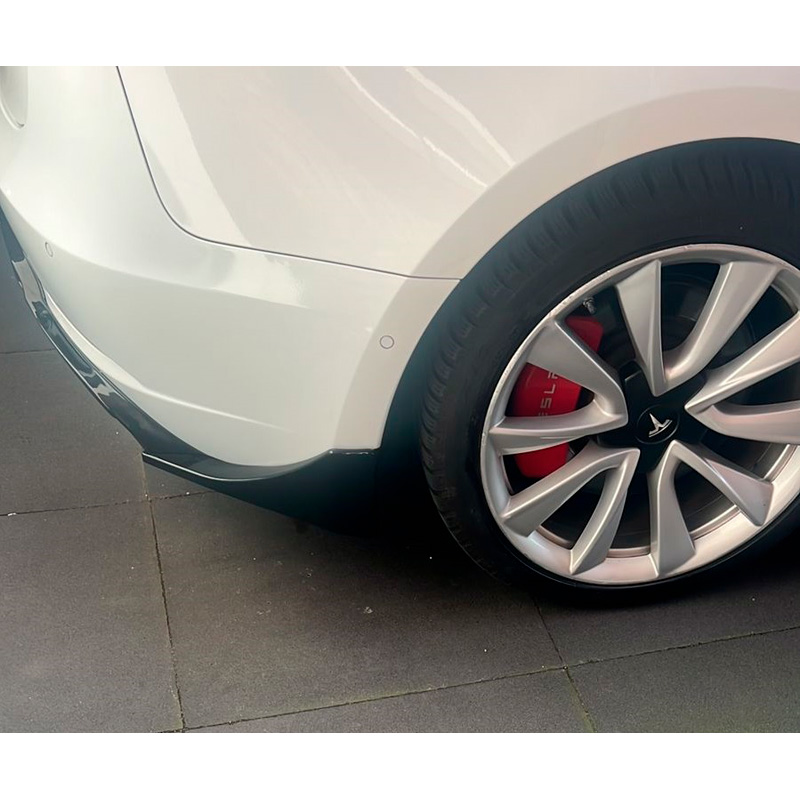 Achterbumperskirt (Diffuser)  Tesla Model 3 2017- 'Aero' (Glanzend Zwart ABS)