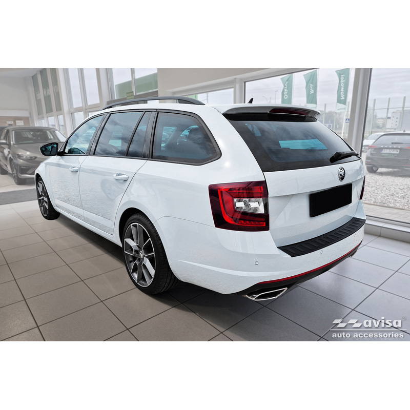 Matzwart RVS Achterbumperprotector  Skoda Octavia Combi RS (5E5) 2013-2017 & FL 2017-2020 'Ribs'