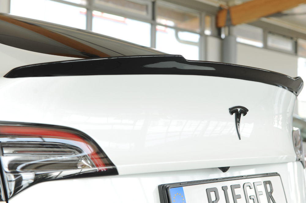 Spoiler Tesla Model Y Rieger Glans Zwart