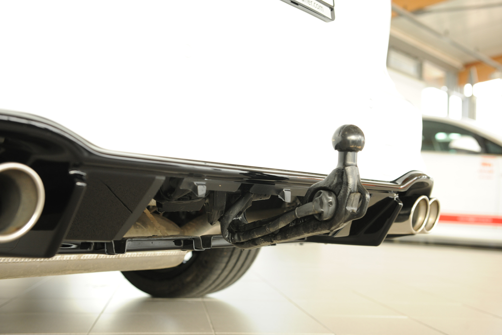 Diffuser Ford Focus Station Glans zwart voor trekhaak