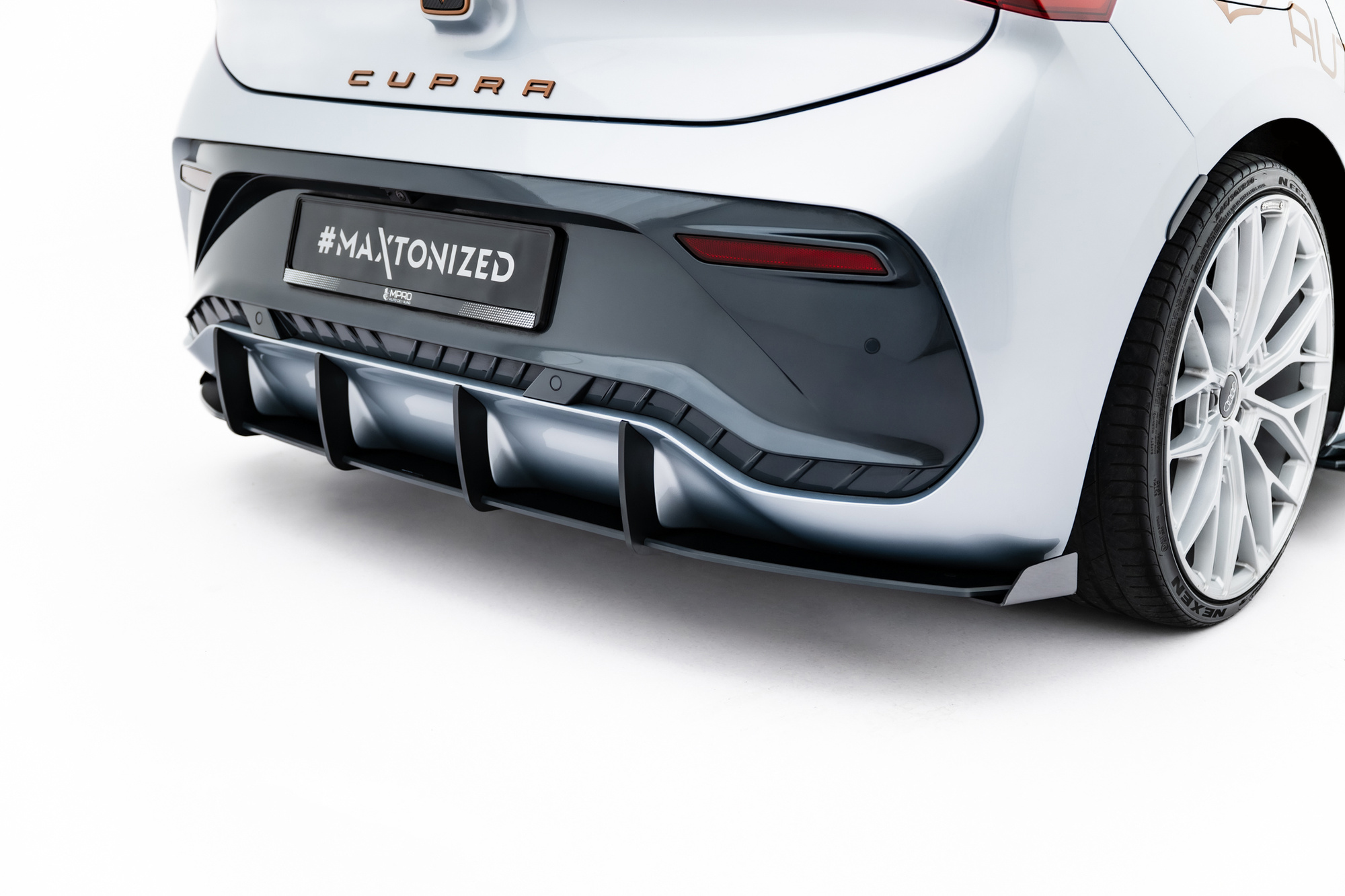 Street Pro Achterdiffuser + Flaps Cupra Born Mk1 2021 – Maxton Design