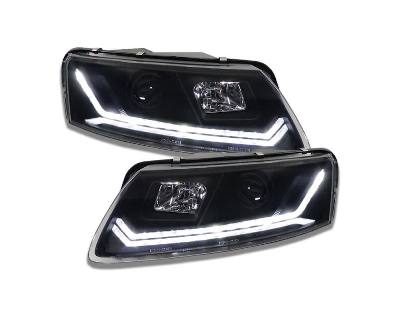 Koplampen Audi A6 4F 04-08 Tube Dynamic LED Zwart Halogeen