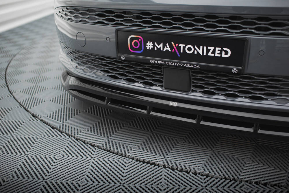 Voorspoiler V.1 Volkswagen Multivan T7 Maxton Glans Zwart