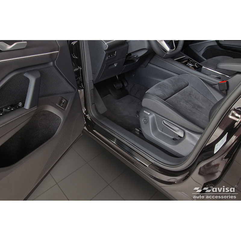Black Inox door sill protectors  Volkswagen Tiguan III (CT1) 2024- - 'Lines' - 4-pieces