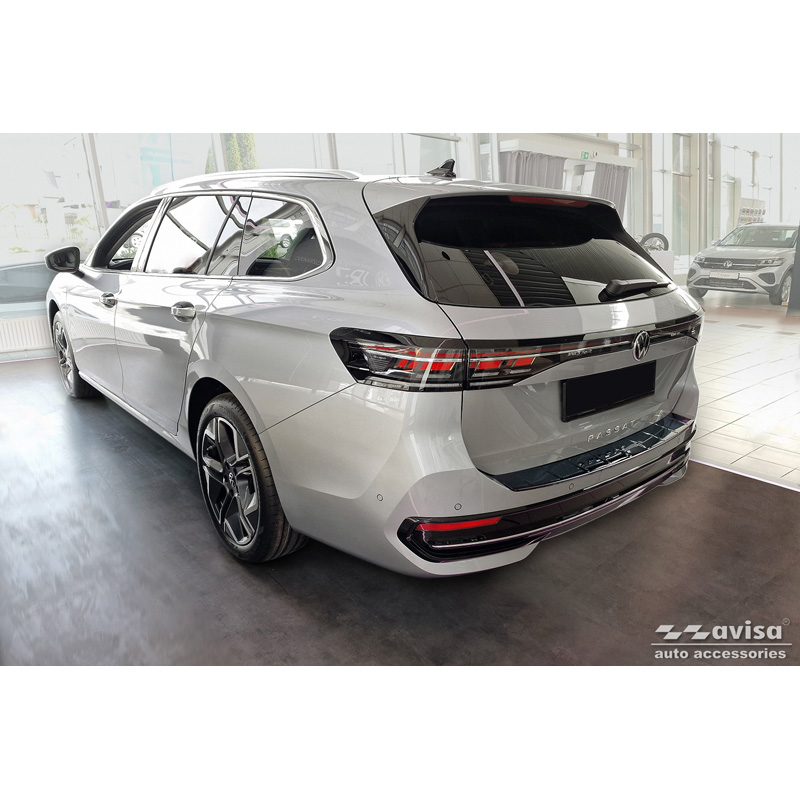 Black Mirror Stainless Steel Rear bumper protector  Volkswagen Passat Variant (CJ5) 2023- 'Ribs'