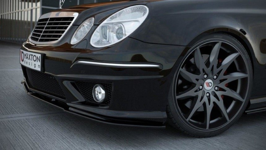 Voorspoiler Mercedes E W211 AMG Maxton Design glans zwart