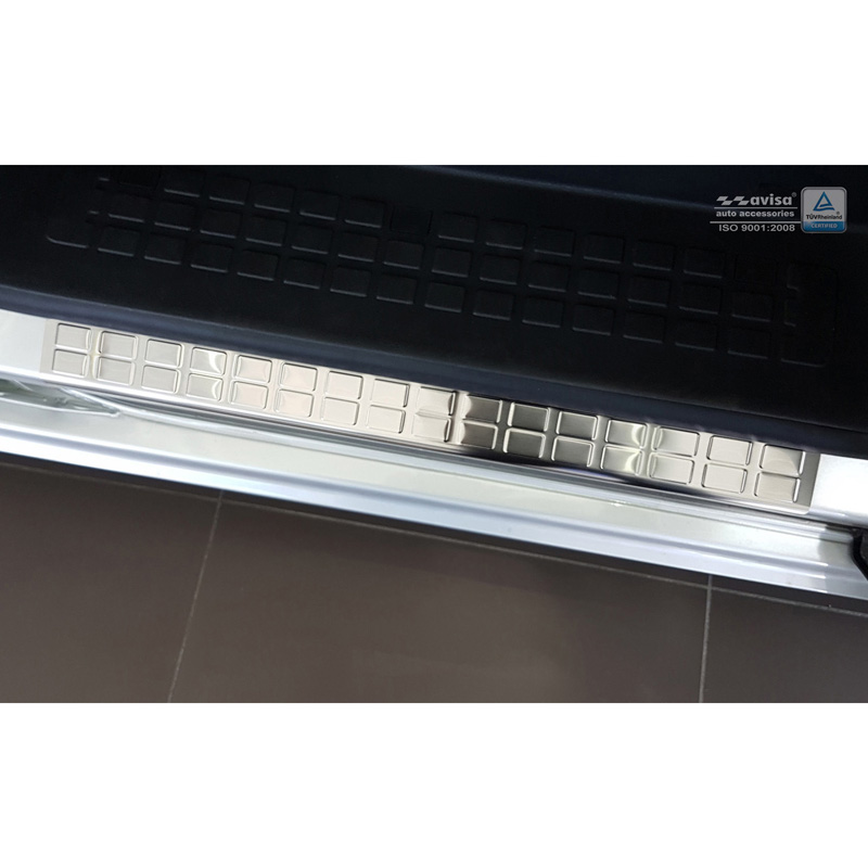 Inox door sill protectors  Citroën Spacetourer / Peugeot Traveller / Peugeot Expert / Toyota Proace 2016- / Opel Zafira Life 2019- / Fiat Ulysse 2022- - 'Rectangles' - 2-pieces rear sliding doors