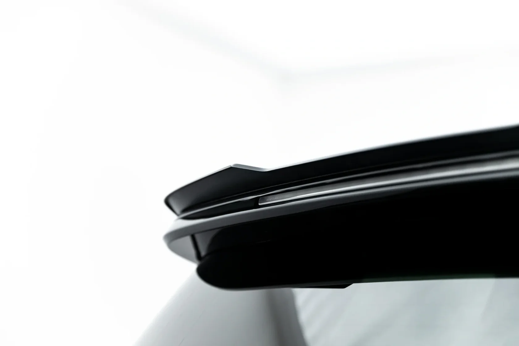 Spoiler CapJeep Grand Cherokee L Mk5 Glanzend Zwart