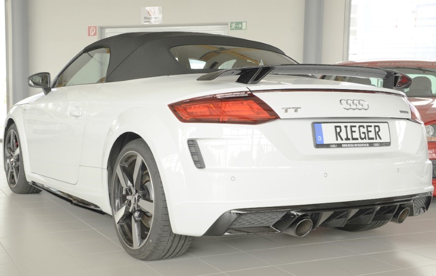 Zijskirts Audi TT  8S S-line/TTS/TT-RS (7mm hoog) Rieger