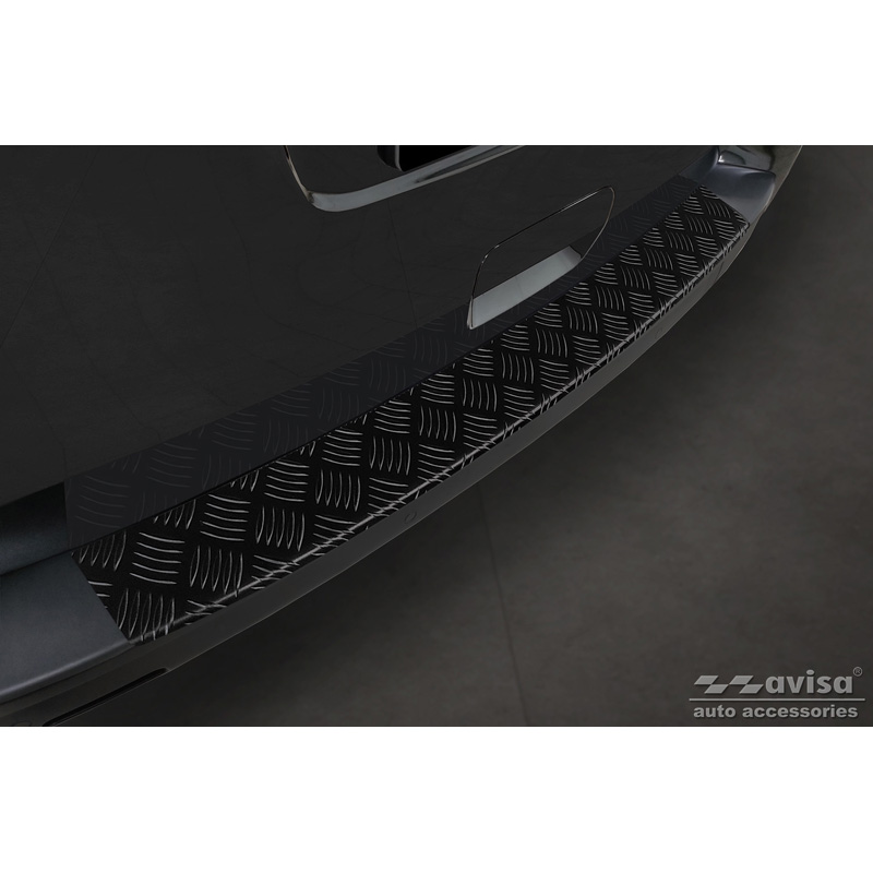 Matt Black Aluminum Rear bumper protector  Citroën Space Tourer & Jumpy 2016- / Peugeot Traveller & Expert 2016- / Toyota Proace Verso 2016- / Opel Vivaro & Zafira Life 2019- (models with unpainted bumper top) 'Riffled Plate'