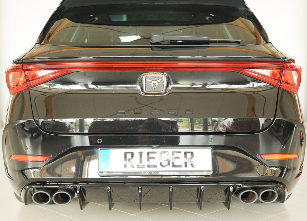 Achterdiffuser voor Cupra León (KL) met trekhaak (09.20-06.24) glans zwart