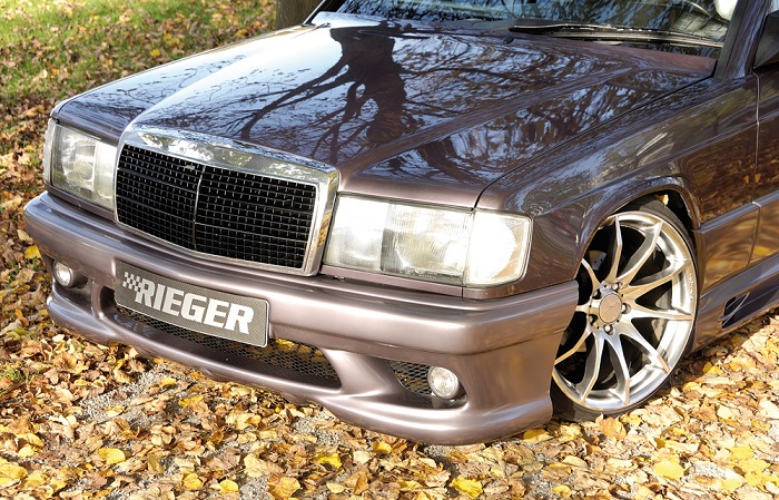 Voorbumper Mercedes W201 met mistlamphouders Rieger